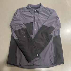 Lululemon Button up Black and Grey Jacket Mens Medium